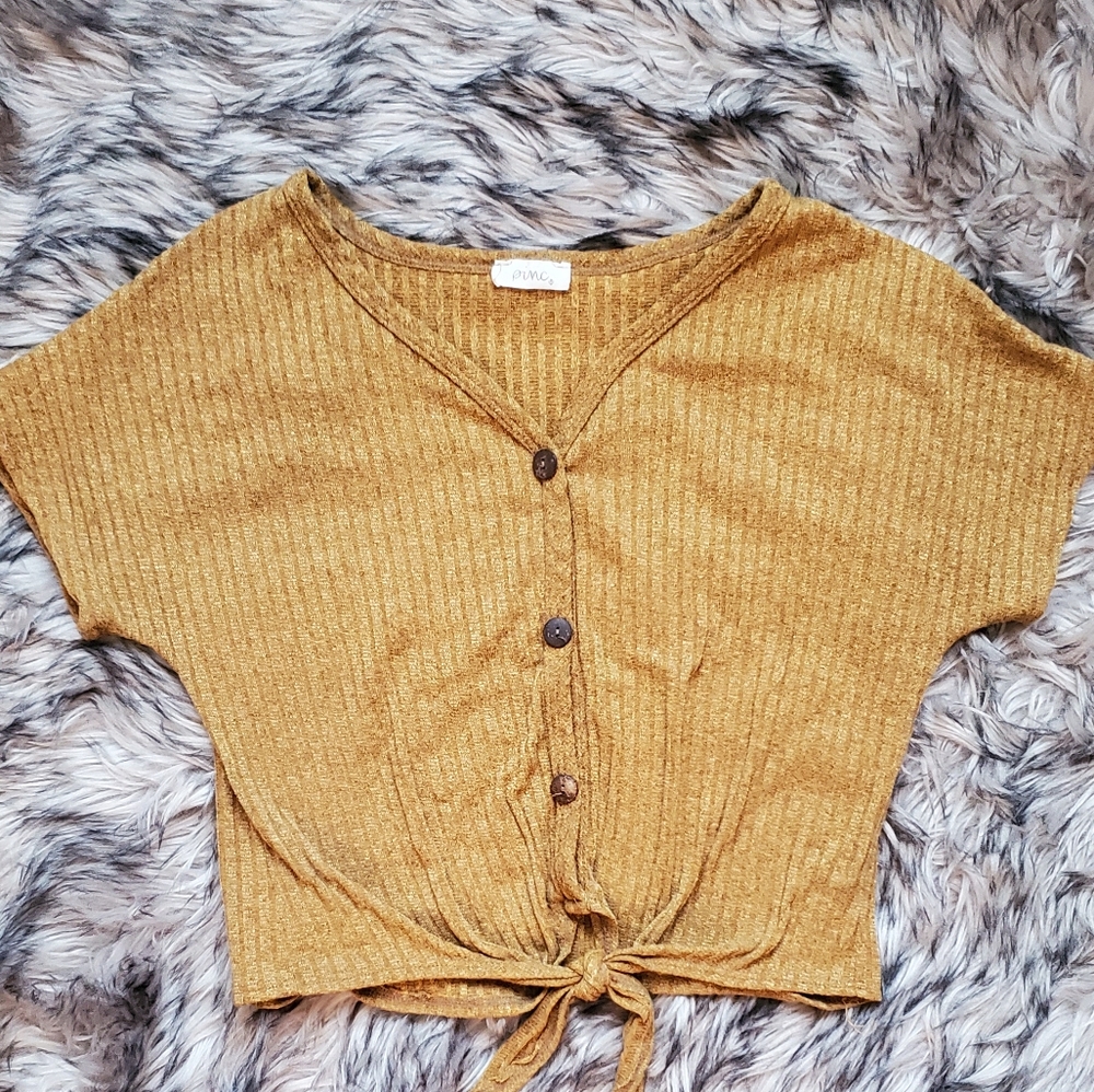 Mustard yellow button crop